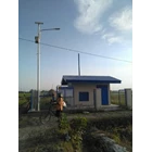 Tiang Lampu Tenaga Surya 7 meter Okta Single Arm lengkap bracket panel finshing Hot deep galvanish 2