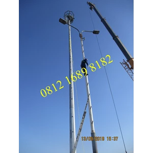 Tiang High mast 20 Meter oktagonal