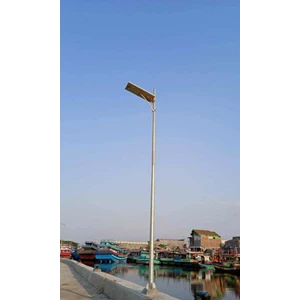 Lampu PJU All in One ICOM AIOM 60watt 